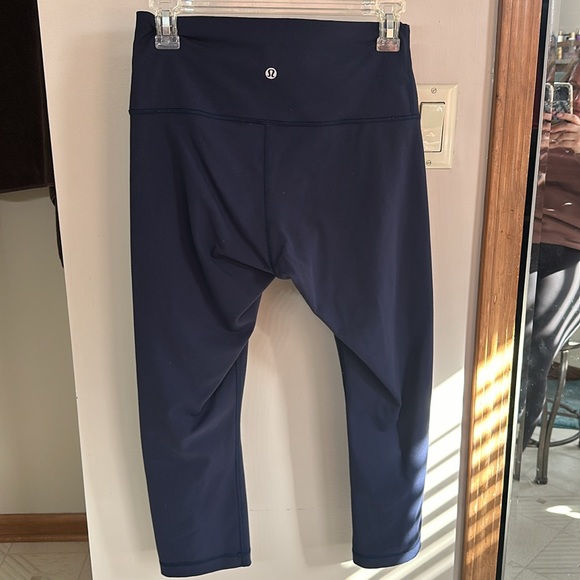 Crop 23inch Navy Legging - Picture 2 of 3